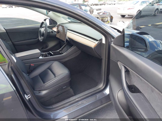 2020 TESLA MODEL Y 5YJYGDEE8LF040360 Photo 4