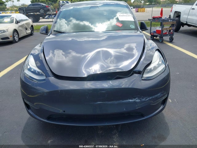 2020 TESLA MODEL Y 5YJYGDEE8LF040360 Photo 5
