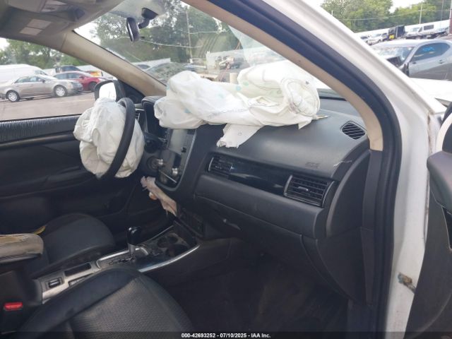 2020 MITSUBISHI OUTLANDER JA4AD2A39LZ047549 Photo 4