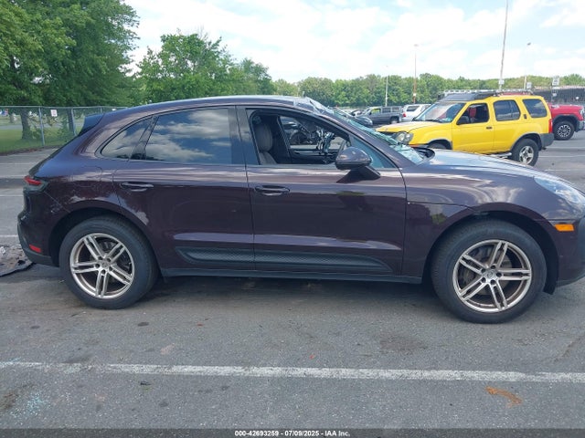 Porsche Macan 2023 WP1AA2A53PLB17568 Image 13