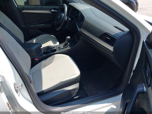 3VWCB7BU0KM238976 Volkswagen 1.4 tsi