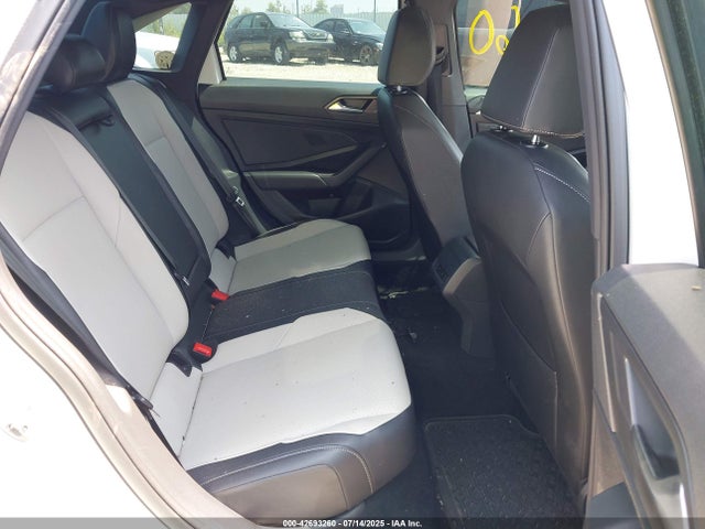 3VWCB7BU0KM238976 Volkswagen 1.4 tsi