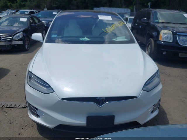 5YJXCBE29JF089436 Tesla 2018