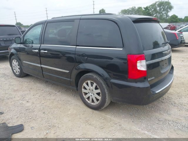 2015 CHRYSLER TOWN & COUNTRY 2C4RC1BG2FR664930 Photo 2