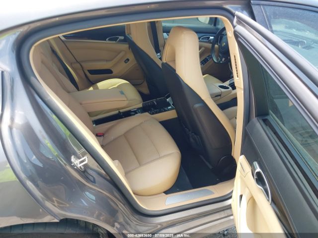2016 PORSCHE PANAMERA WP0AA2A78GL004430 Photo 7