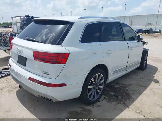 2018 AUDI Q7 WA1LAAF78JD002765 Photo 3