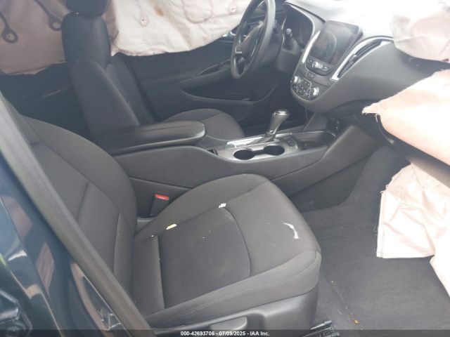 2020 CHEVROLET MALIBU 1G1ZD5ST9LF075144 Photo 4