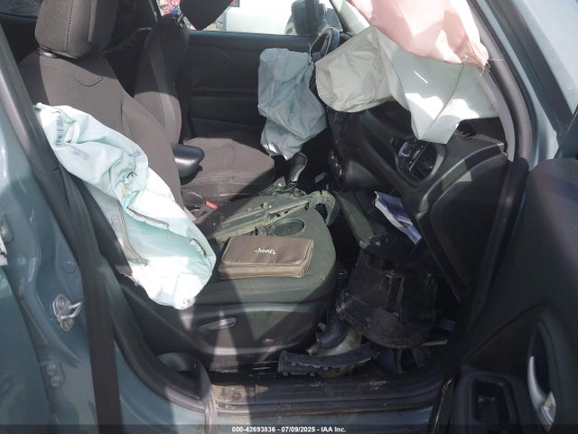 ZACCJABBXHPE95831 Jeep Renegade
