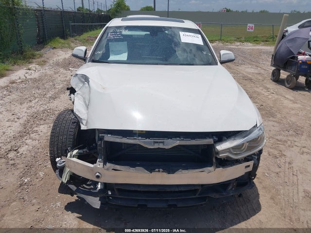 WBA8E1C5XJA180355 BMW 330e