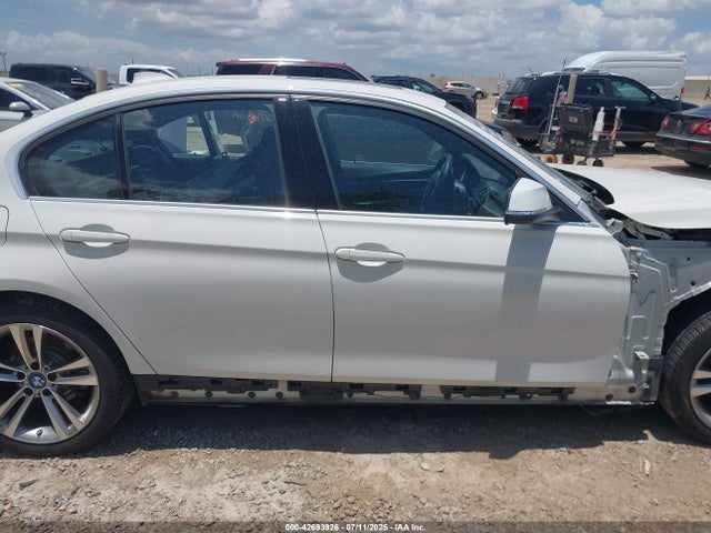 WBA8E1C5XJA180355 BMW 330e