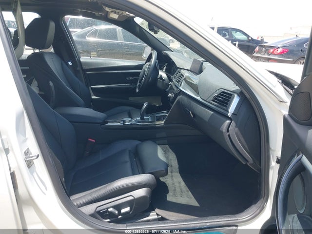 WBA8E1C5XJA180355 BMW 330e