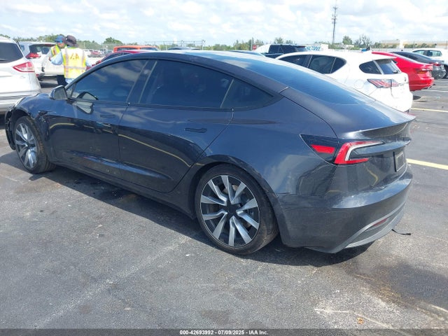 2024 TESLA MODEL 3 5YJ3E1EA2RF741805 Photo 2