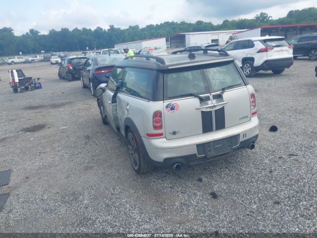 2011 MINI COOPER S CLUBMAN WMWZG3C5XBTY35663 Photo 2
