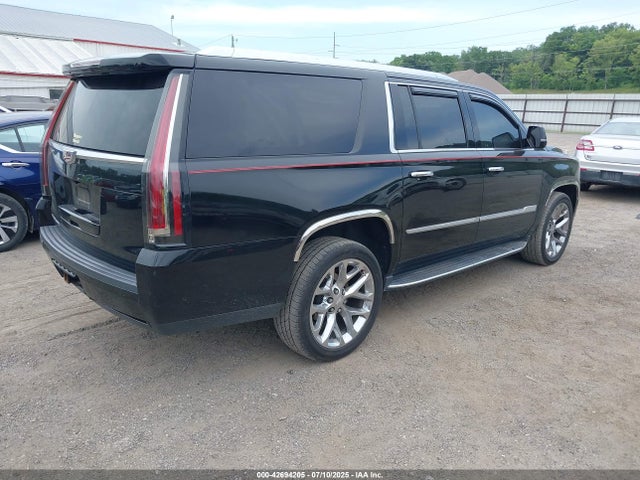 2019 CADILLAC ESCALADE ESV 1GYS3HKJ7KR301152 Photo 3