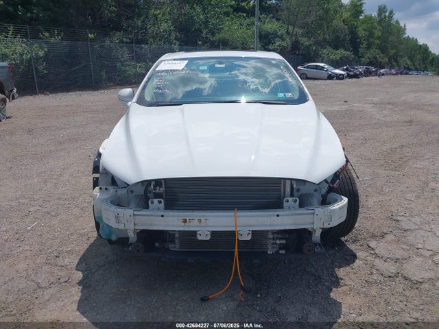Ford 2.0l 4v atk hev 2017 3FA6P0PU2HR136355 Image 13