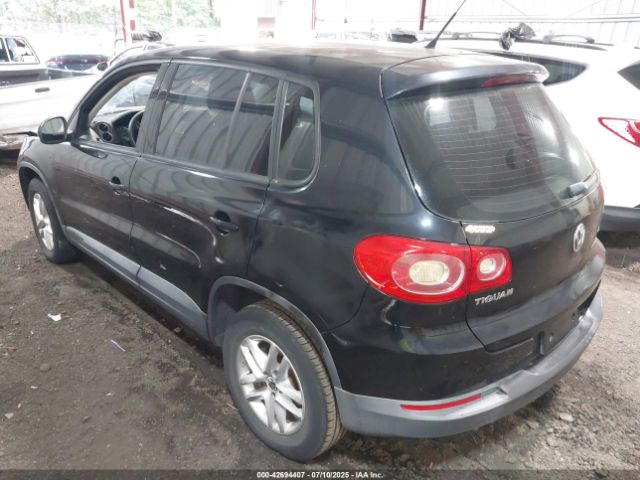 2011 VOLKSWAGEN TIGUAN WVGAV7AX5BW534360 Photo 2
