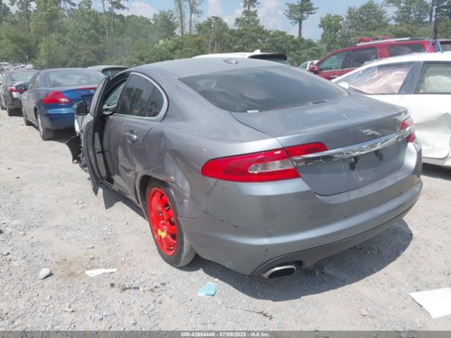 2011 JAGUAR XF SAJWA0GB3BLR98789 Photo 2