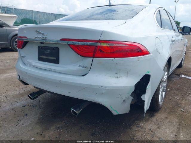 2016 JAGUAR XF SAJBD4BVXGCY20321 Photo 5