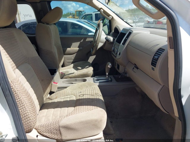 1N6BD0CT5HN719808 Nissan 2017