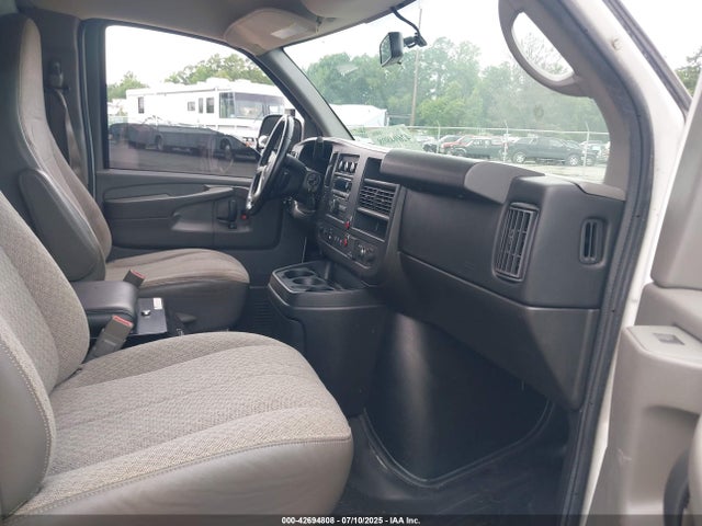 Chevrolet l20 2015 1GCWGFCF3F1161602 Image 5