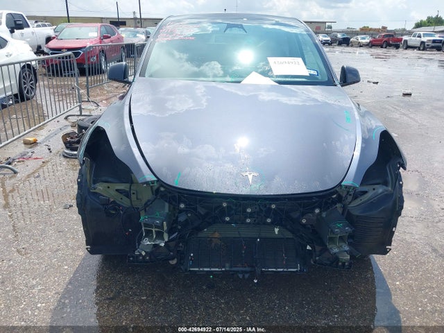 7SAYGDEE4PA096821 Tesla 2023