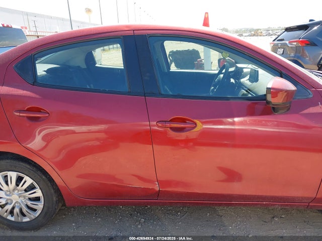 3MYDLBYV4JY315476 Toyota p5v