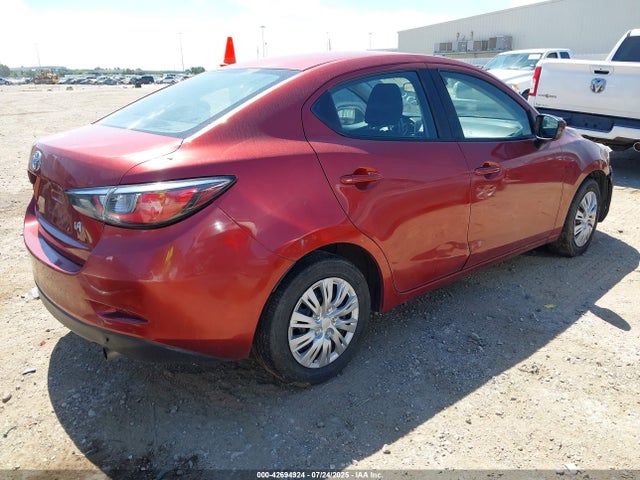 3MYDLBYV4JY315476 Toyota p5v
