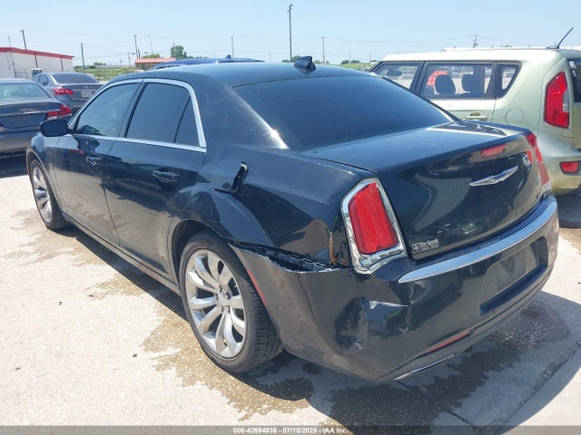 Chrysler 300 2018 2C3CCAAG5JH308434 Image 3