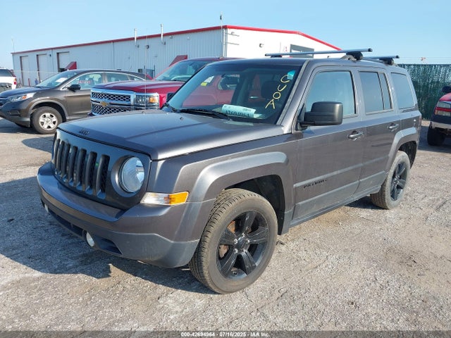 Jeep 2015 2015 1C4NJPBA7FD275108 Image 2