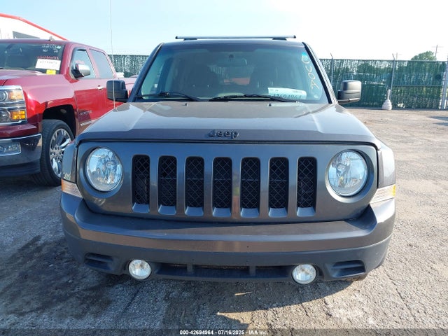 Jeep 2015 2015 1C4NJPBA7FD275108 Image 6
