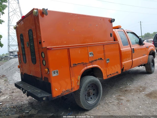 42694975 :رقم المزاد ، 1FTNX21F2YEE44950 vin ، 2000 Ford F-250 Lariat/xl/xlt مزاد بيع