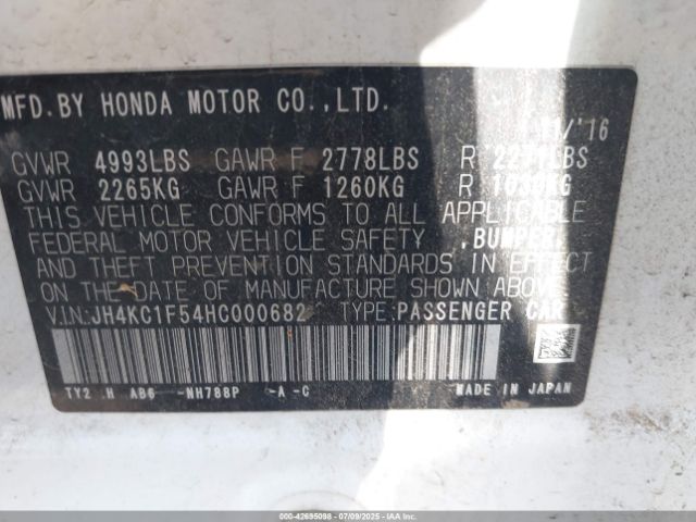 2017 ACURA RLX JH4KC1F54HC000682 Photo 8