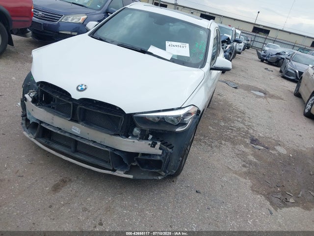 WBXHU7C34H5H38345 BMW X1