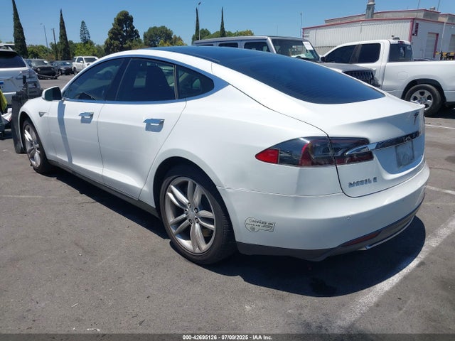2013 TESLA MODEL S 5YJSA1CG9DFP20568 Photo 2