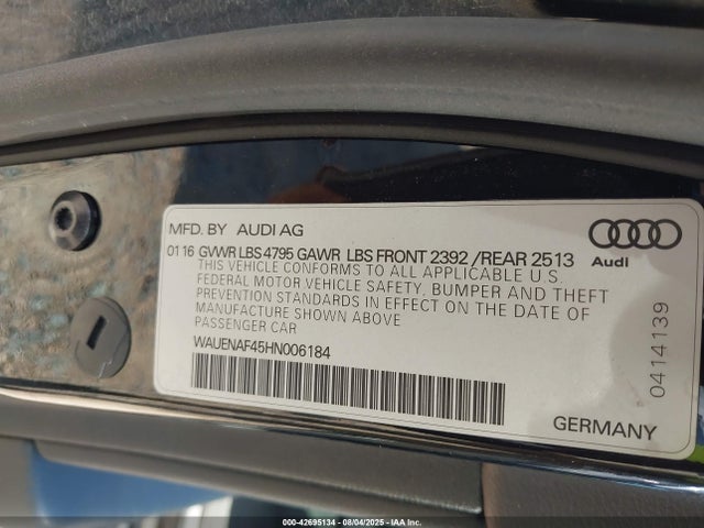 2017 AUDI A4 WAUENAF45HN006184 Photo 8