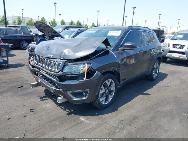 Jeep Compass 2019 3C4NJCCB7KT748901 Image 2