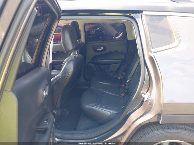 Jeep Compass 2019 3C4NJCCB7KT748901 Image 8