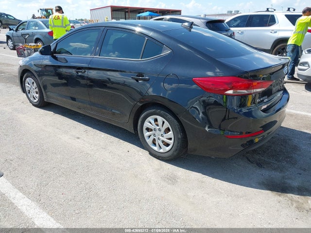 5NPD74LF5HH179817 Hyundai 2017
