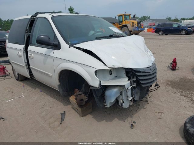 2005 CHRYSLER TOWN & COUNTRY 2C4GP54L25R582210