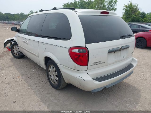 2005 CHRYSLER TOWN & COUNTRY 2C4GP54L25R582210 Photo 2