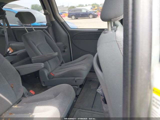 2005 CHRYSLER TOWN & COUNTRY 2C4GP54L25R582210 Photo 7