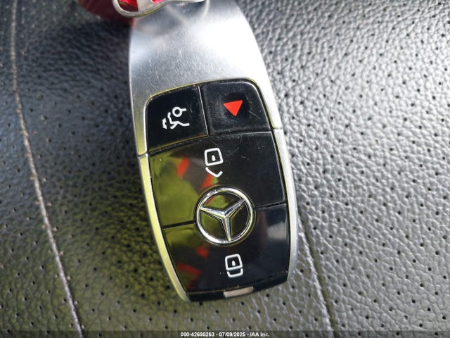 WDDZF4JB1HA235113 Mercedes-Benz m274