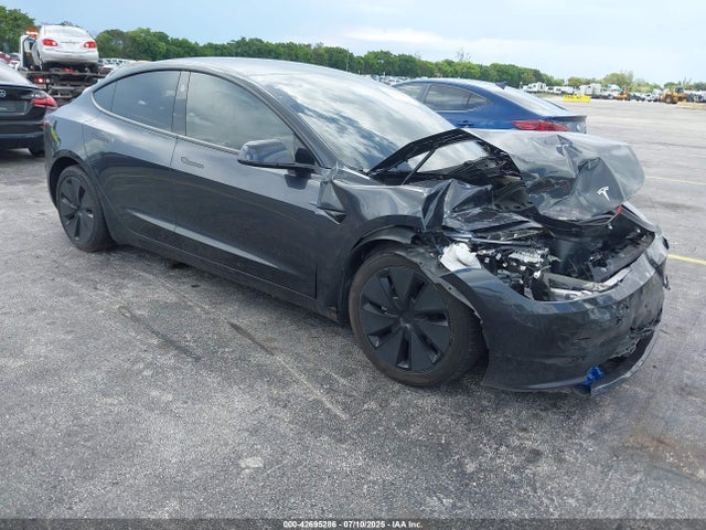 2024 TESLA MODEL 3 5YJ3E1EA7RF738284 Photo 0