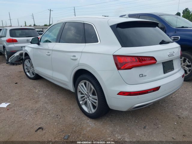 2019 AUDI Q5 WA1BNAFY7K2096546 Photo 2