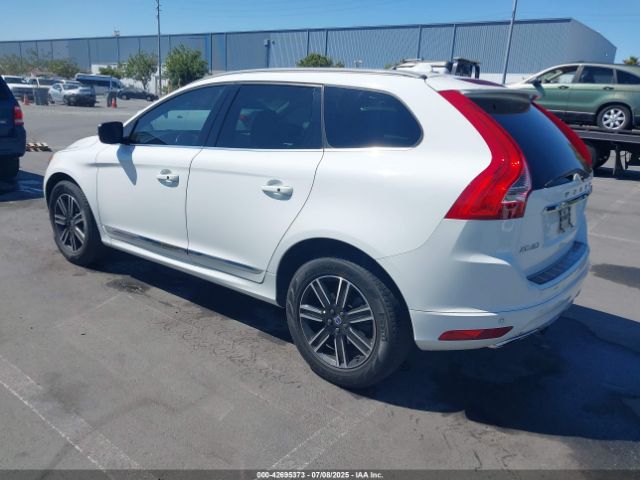 2016 VOLVO XC60 YV440MDK4G2847071 Photo 2