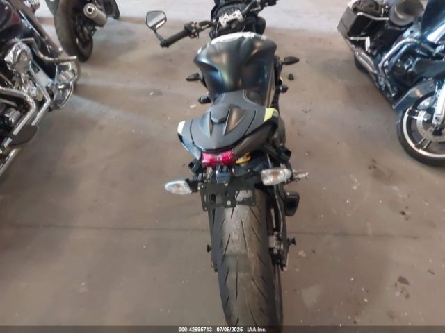2020 TRIUMPH MOTORCYCLE STREET TRIPLE SMTA554S0LT983975 Photo 5