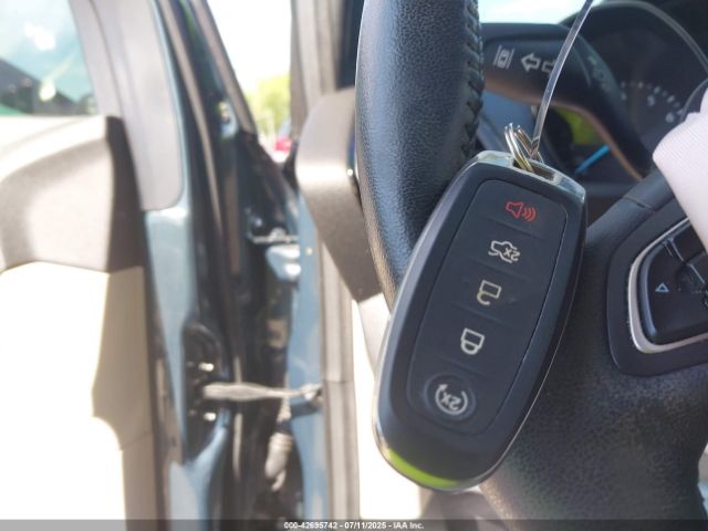 2019 FORD ESCAPE 1FMCU0J95KUA89604 Photo 10