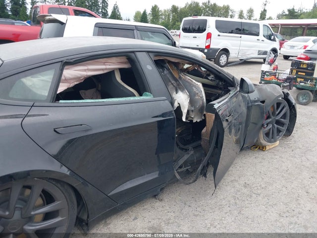 5YJSA1E64RF542130 Tesla 2024