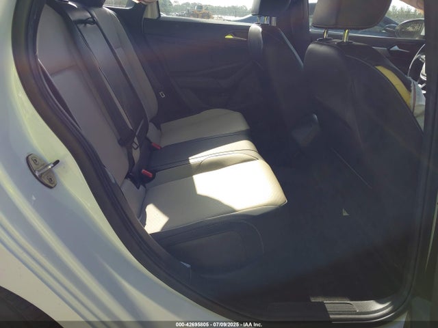 3VWC57BU0KM155216 Volkswagen 1.4 tsi