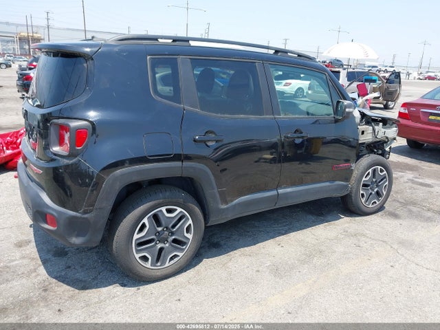 Jeep Renegade 2016 ZACCJBCT8GPC64938 Image 4